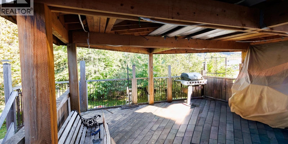 4732 LOEN AVENUE Terrace Photo 26 4732 LOEN AVENUE Terrace Photo 26